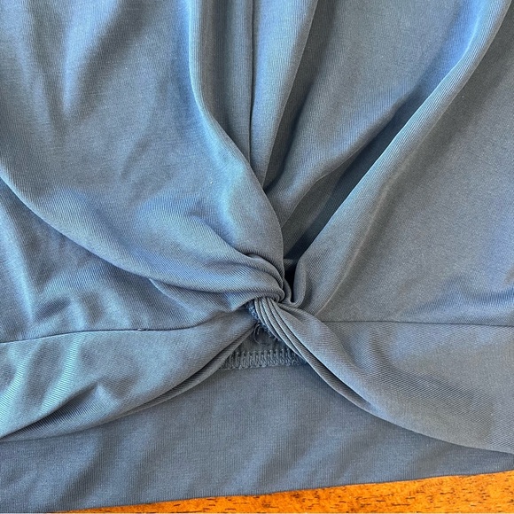 Blue women’s zyia twist front crop top t shirt reversible size medium - Picture 6 of 10